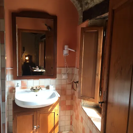 La Vecchia Corte 5*
