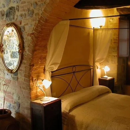 La Vecchia Corte 5*