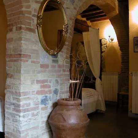 La Vecchia Corte